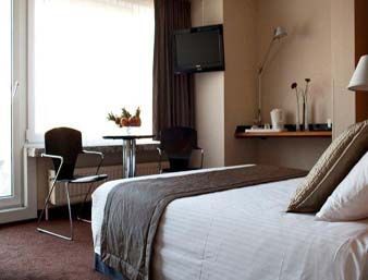 Ramada ออสเทนด์ ภายนอก รูปภาพ